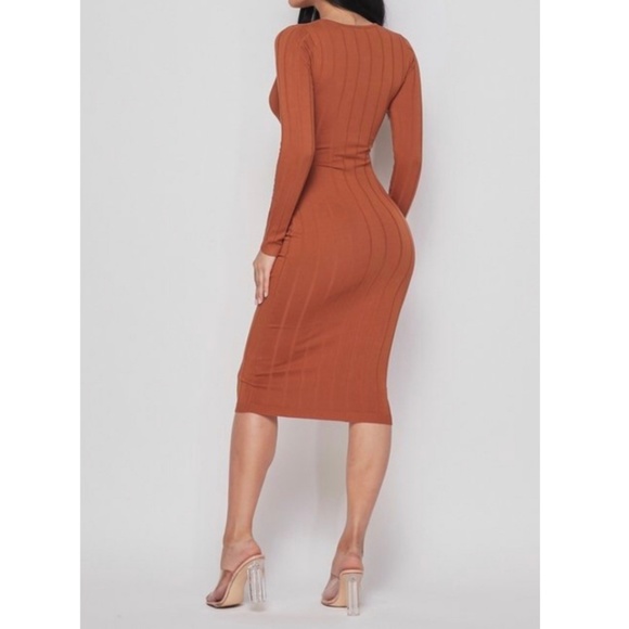 SWEATER DRESS - Picture 2 of 5